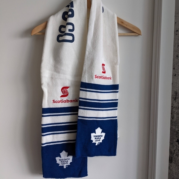 Toronto Maple Leafs Scotiabank Scarf - Picture 2 of 7